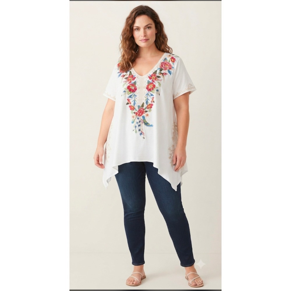 Johnny Was White Floral Hummingbird Embroidered Tunic Handkerchief Hem J14818